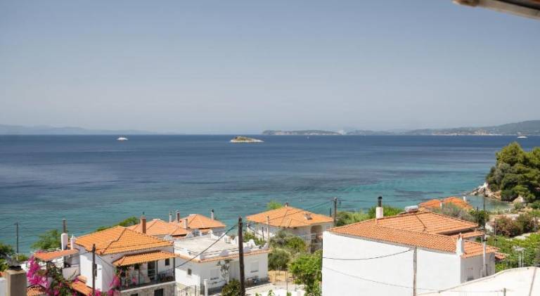 Holiday apartment with terrace — photo 4