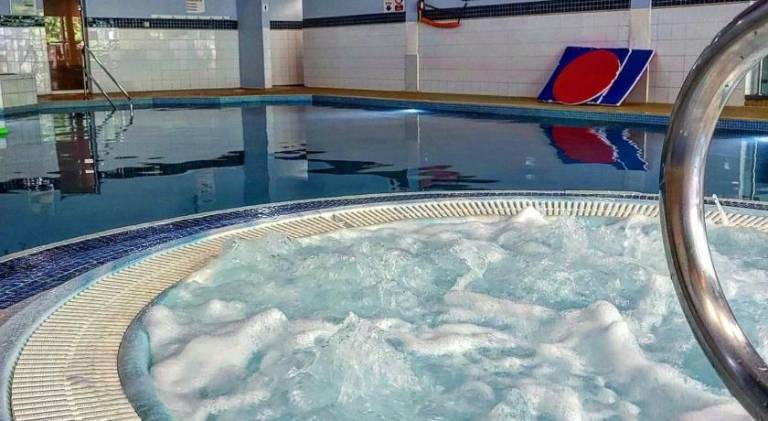 Wonderful vacation home with pool & hot tub | Dogs allowed — photo 5