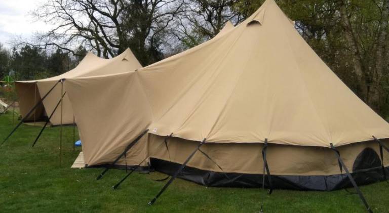 35 m&sup2; Zelt