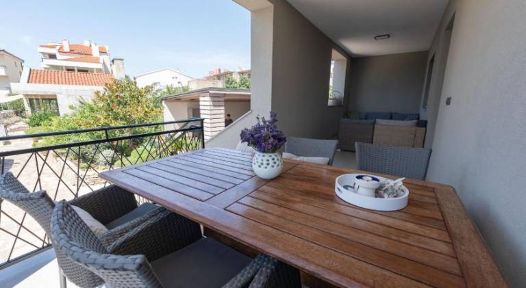 Rental apartment with 3 rooms for 6 persons — photo 2