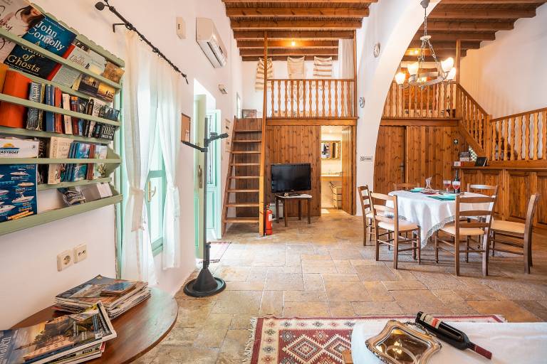 Holiday Home 'Fedra's Traditional House' with Terrace, Garden & Wi-Fi — photo 4