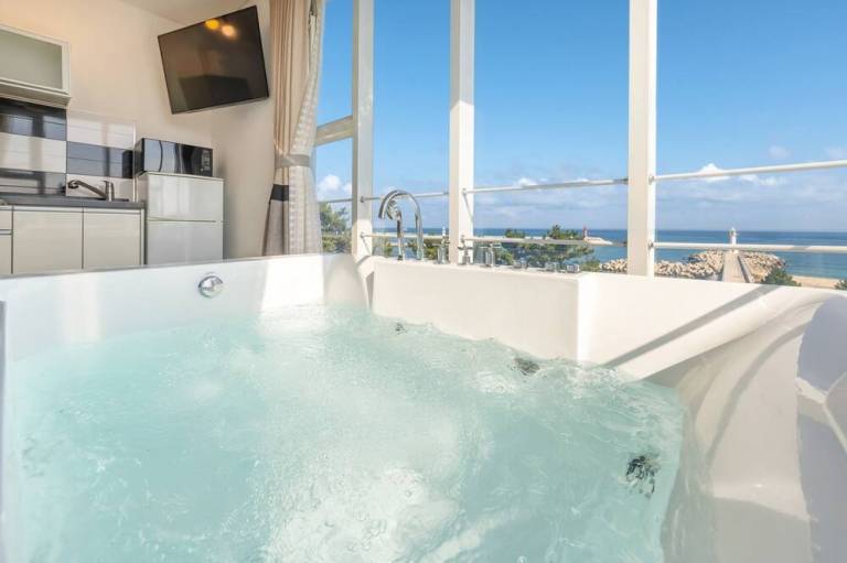 Gangneung Meerbrick Spa Pension