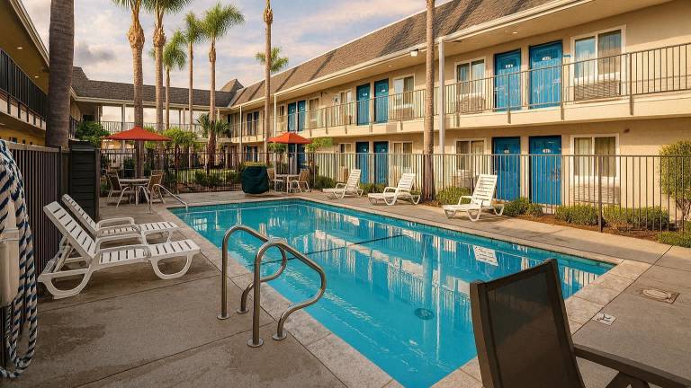 Motel 6 Westminster, CA - North — photo 2