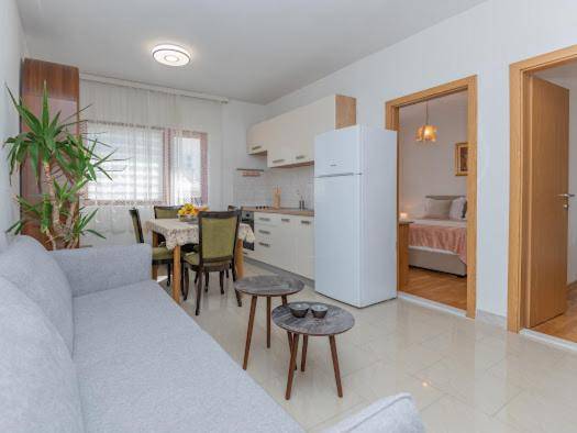 Apartment with 2 rooms for 4 persons — photo 3