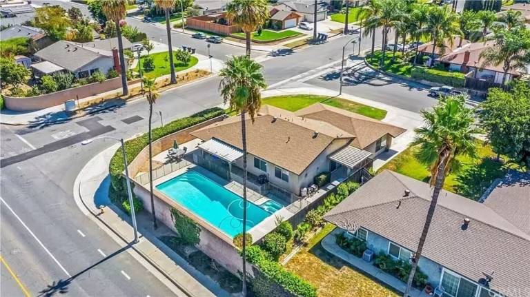 House Riverside