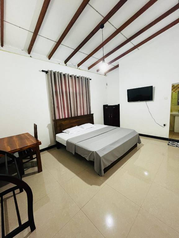 Super King Bed with Attached Bathroom Non-A/C in Ahangama