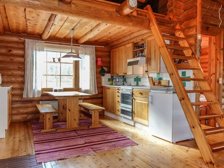 Lovely vacation home with sauna & patio | Pets allowed — photo 4