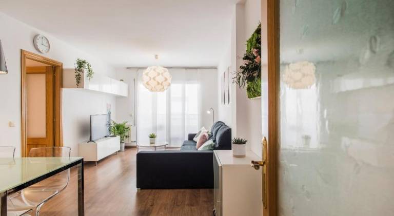 Rental apartment with 2 rooms for 4 persons in Huesca