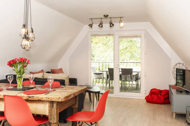 Child-friendly lovely cottage with yard & pool | Pets allowed — photo 4