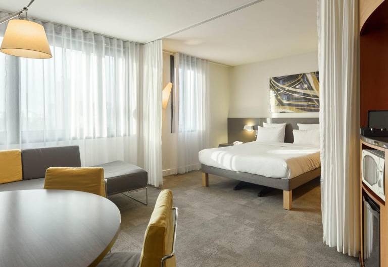 B&B HOTEL Paris Nord 18eme — photo 2