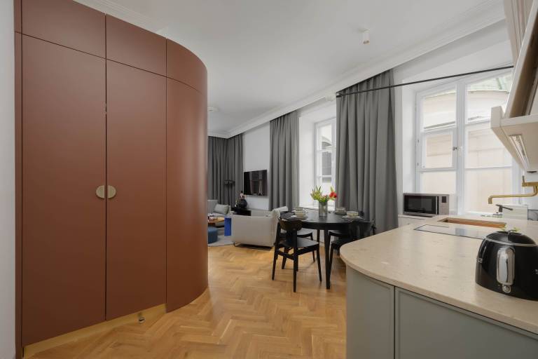 Family-friendly rental apartment with fast internet | Next to Royal Castle | Pets are welcome — photo 5