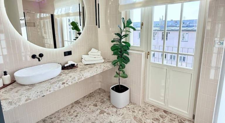 Luxury New Apartment with Balcony Steps from Wenceslas Square in Prague