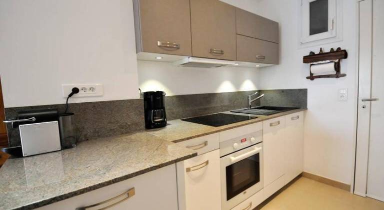 Rental apartment with 2 rooms for 4 persons — photo 5