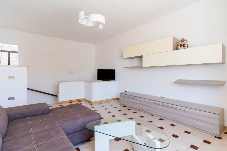 Vacation home with terrace | City view — photo 4