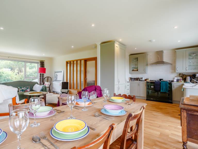 Child-friendly nice cottage with yard | River view | Next to the beach | Pet-friendly — photo 5