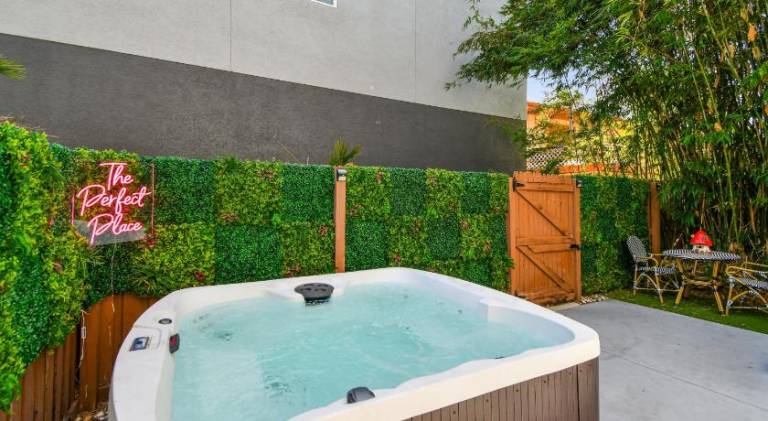 Apartment with 1 room for 4 persons in St. Petersburg, FL