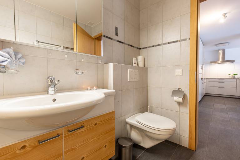 La Stüvetta: Moderne, qualitativ hochstehend ausgebaute 2.5 Zimmerwohnung direkt bei der Bergbahn Motta Naluns — photo 5