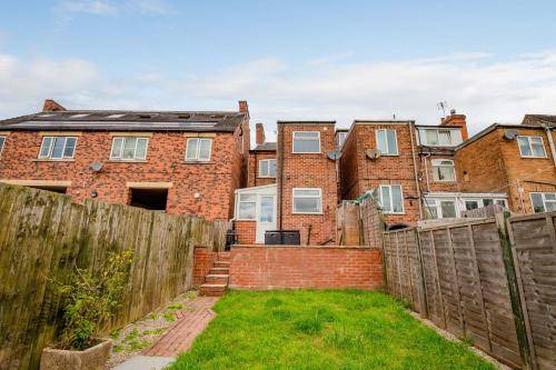 House Ashbourne