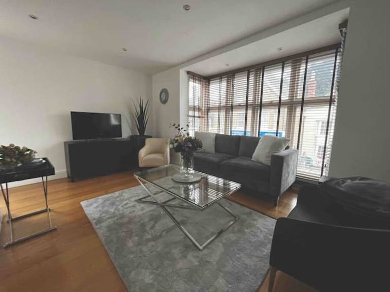 Apartment Windsor