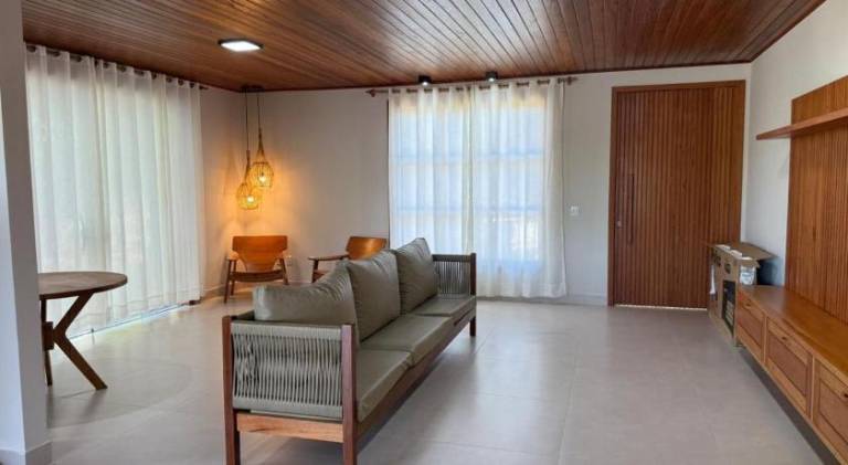Vacation home with pool | Pets are welcome — photo 2