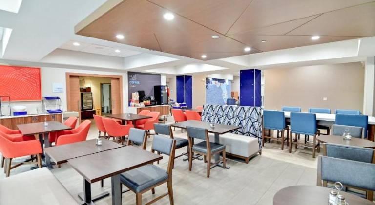 Holiday Inn Express & Suites Palm Coast - I-95 by IHG — photo 5