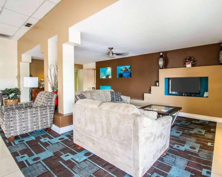Quality Inn Tucson Downtown near Convention Center — photo 4