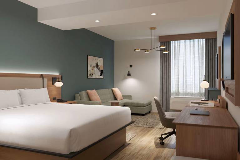 La Quinta Inn & Suites by Wyndham Tracy — photo 3