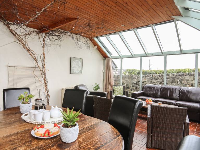 Cottage Menai Bridge