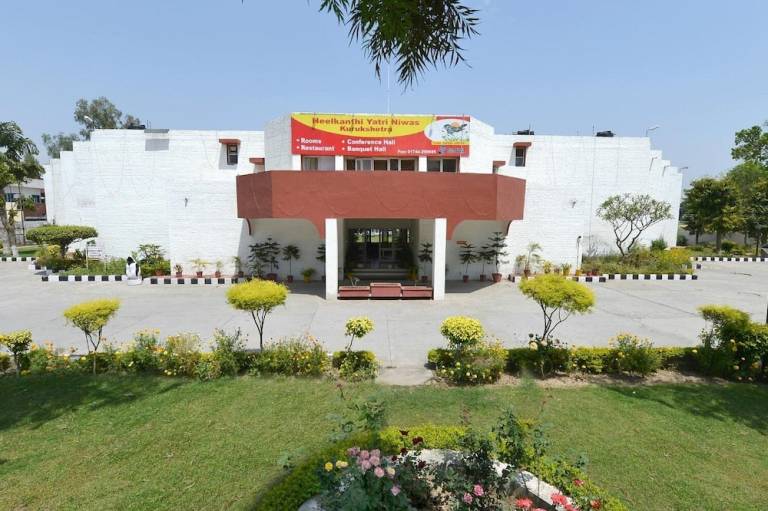 Neelkhanthi tourist resort