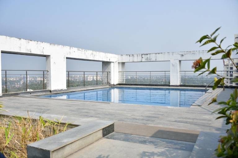 Vacation home with yard, patio & pool — photo 3