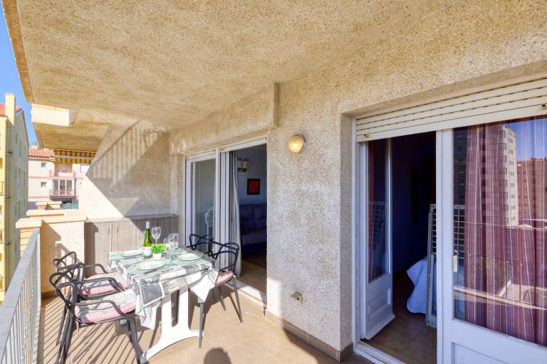 Apartment with garden & patio — photo 3