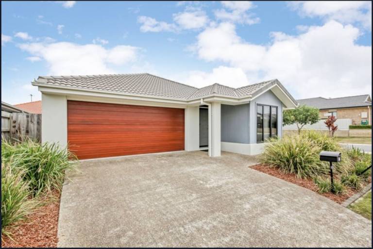 House  North Lakes