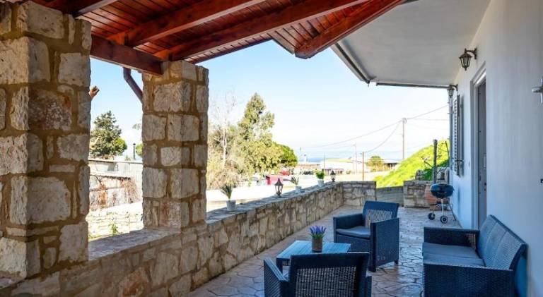Fully equipped house with private pool, BBQ & garden | Pets are welcome — photo 5