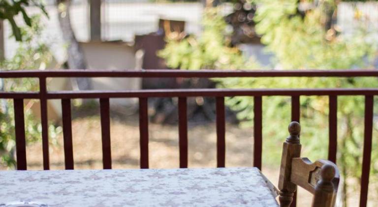 Holiday apartment with yard & barbecue — photo 3