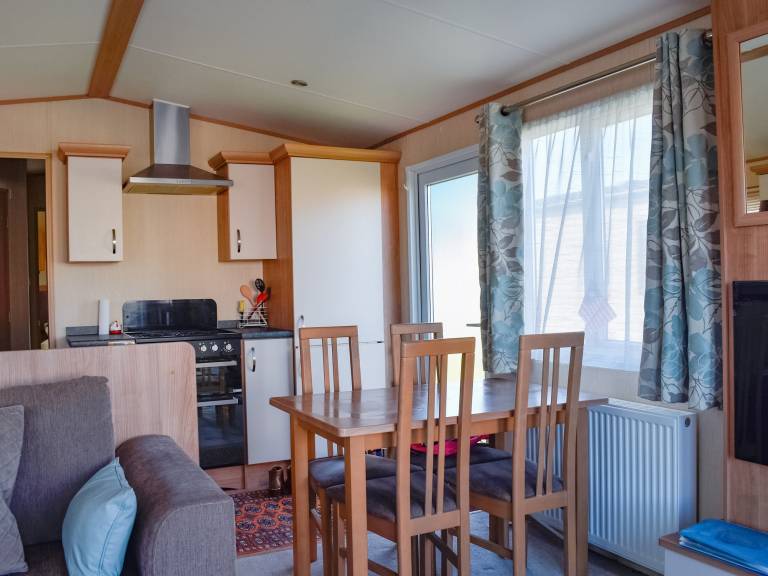 Family-oriented charming cottage with garden | River view | Pet-friendly — photo 5