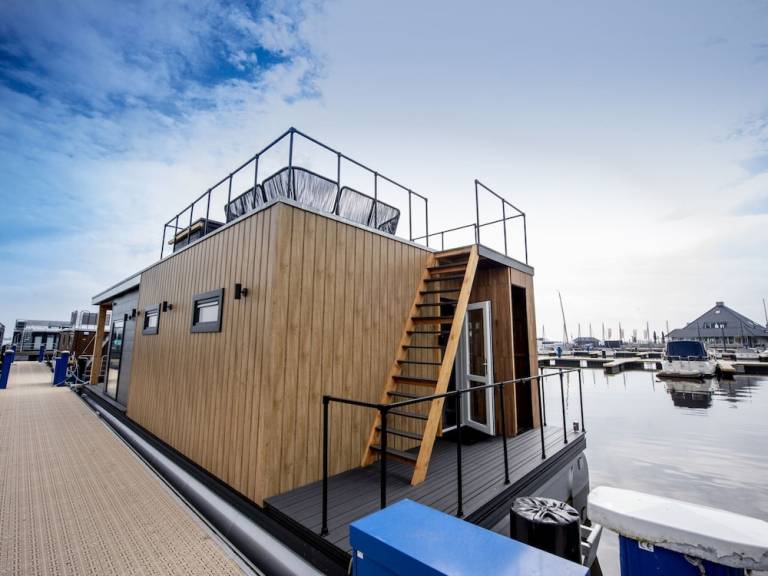Hausboot Offingawier