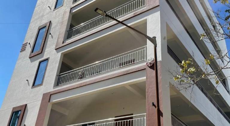 Serviced apartment with garden & terrace — photo 4