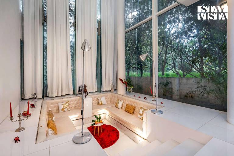 Villa with hot tub, pool & garden | Pet-friendly — photo 3