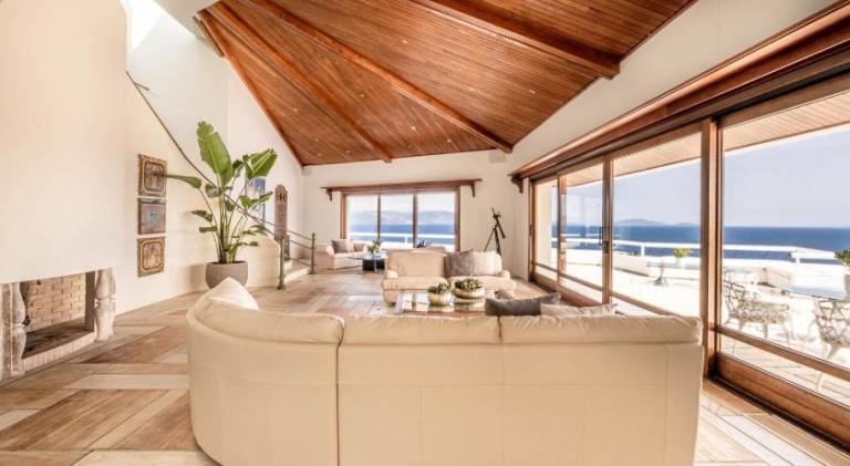 Villa with pool | Pets are welcome — photo 3