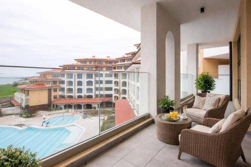 Pleasant serviced apartment with sauna, terrace & pool | Dogs allowed — photo 2