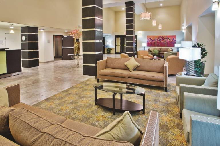 La Quinta Inn & Suites by Tucson - Reid Park — photo 3