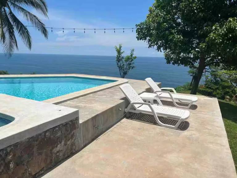 Villa  Teotepeque