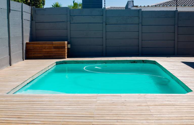 Villa Table View