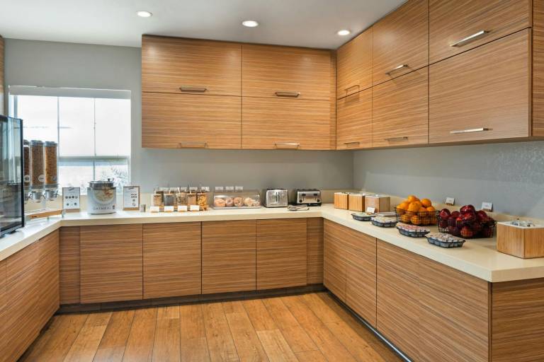 TownePlace Suites by Marriott Ontario Airport — photo 4