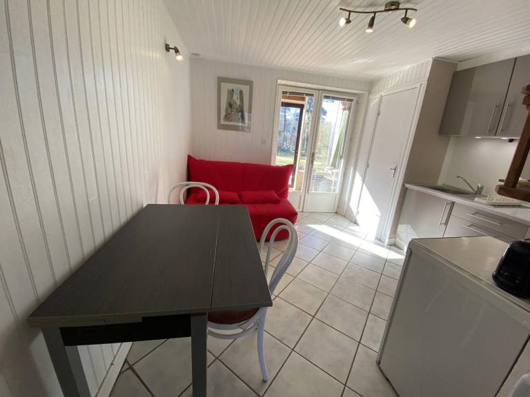 Gite with garden, patio & grill — photo 4
