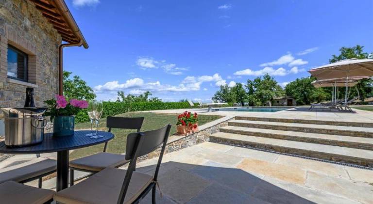 Fully equipped villa with terrace, garden & private pool | Suitable for remote work | Dogs allowed — photo 4