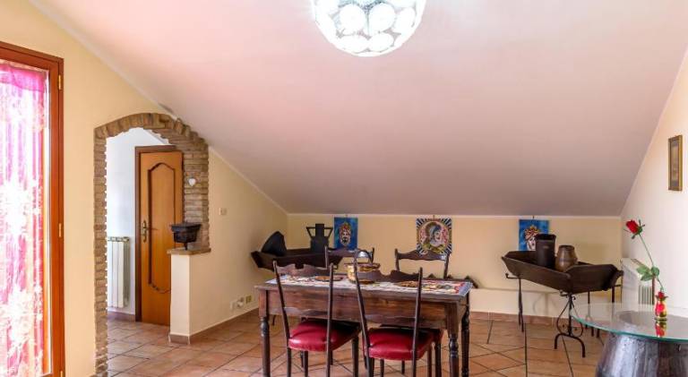 Holiday apartment with 2 rooms for 5 persons — photo 2