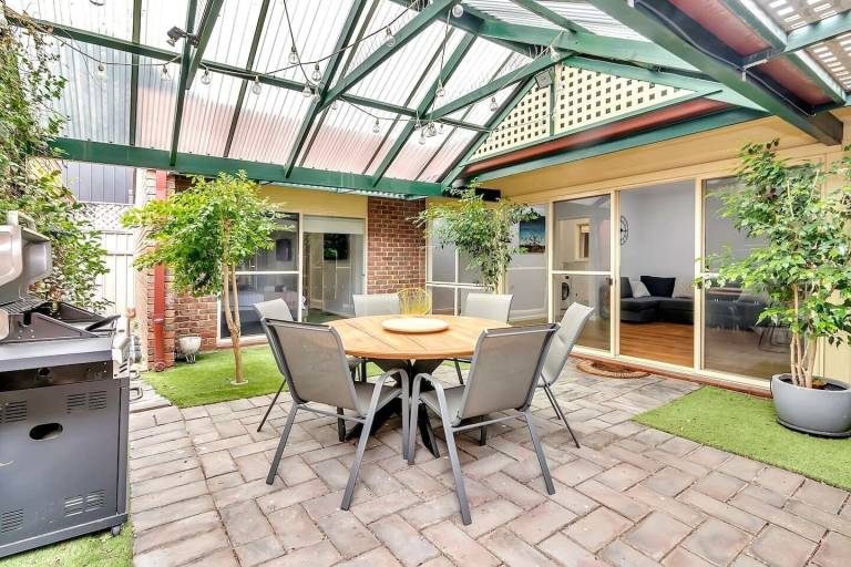 House  Adelaide