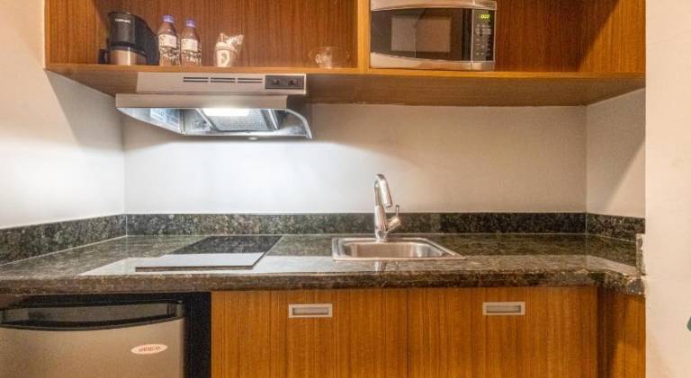 Weston Suites & Hotel — photo 4