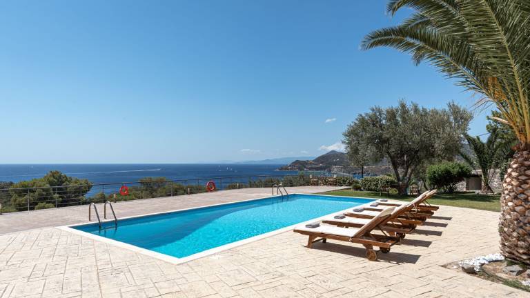 Villa  Kavos